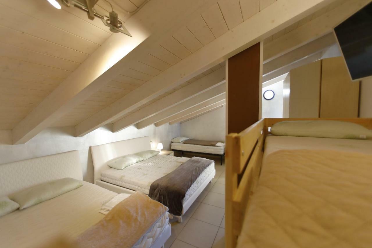 Nuovo Laghetto Del Frassino Hotel เปสเคียรา เดล การ์ดา ภายนอก รูปภาพ