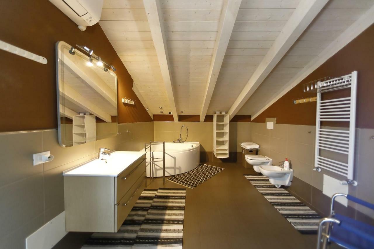 Nuovo Laghetto Del Frassino Hotel เปสเคียรา เดล การ์ดา ภายนอก รูปภาพ
